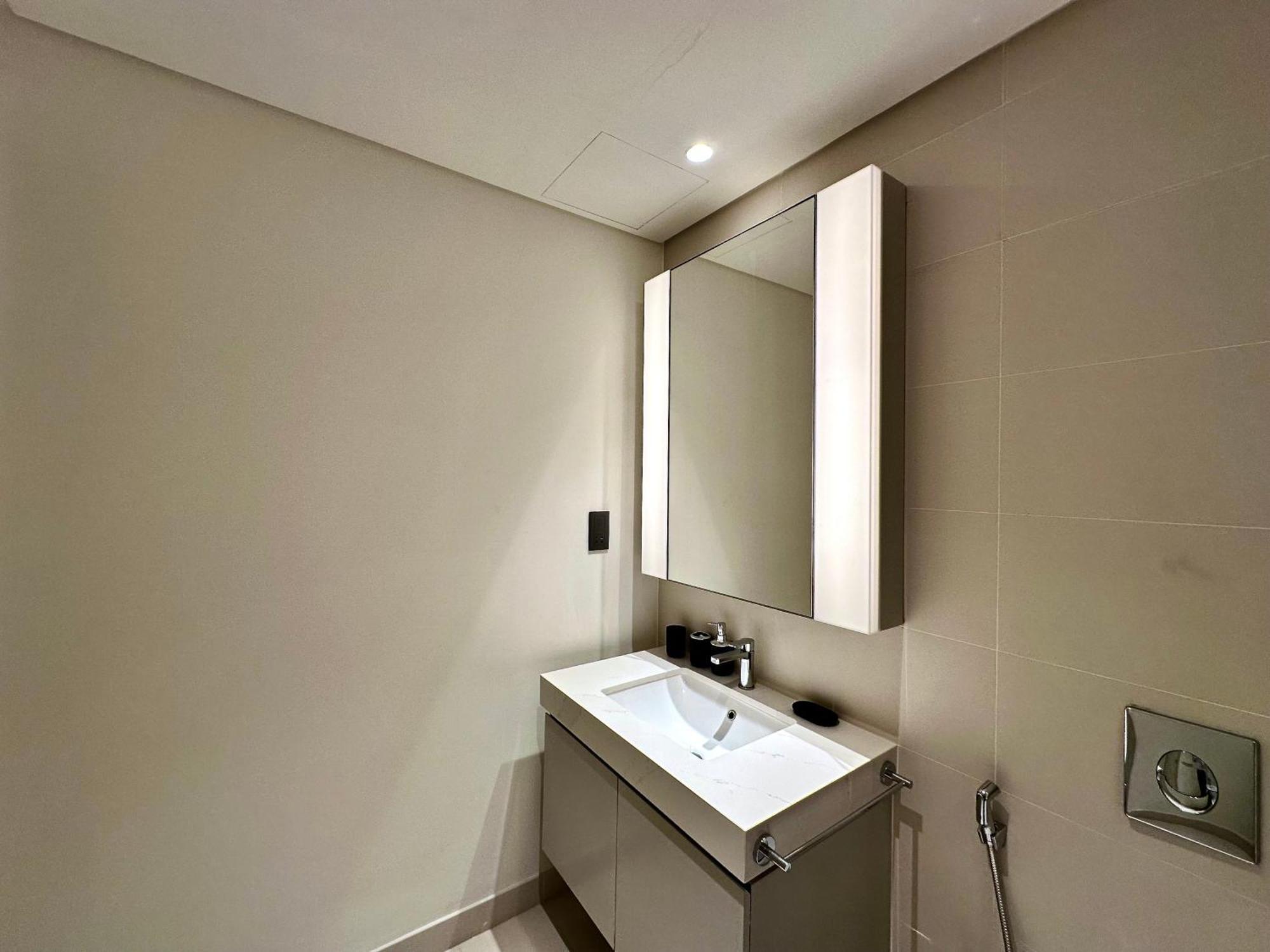 דירות דובאי Lux Bnb I Sun Rise Bay I Palm & Sea View מראה חיצוני תמונה