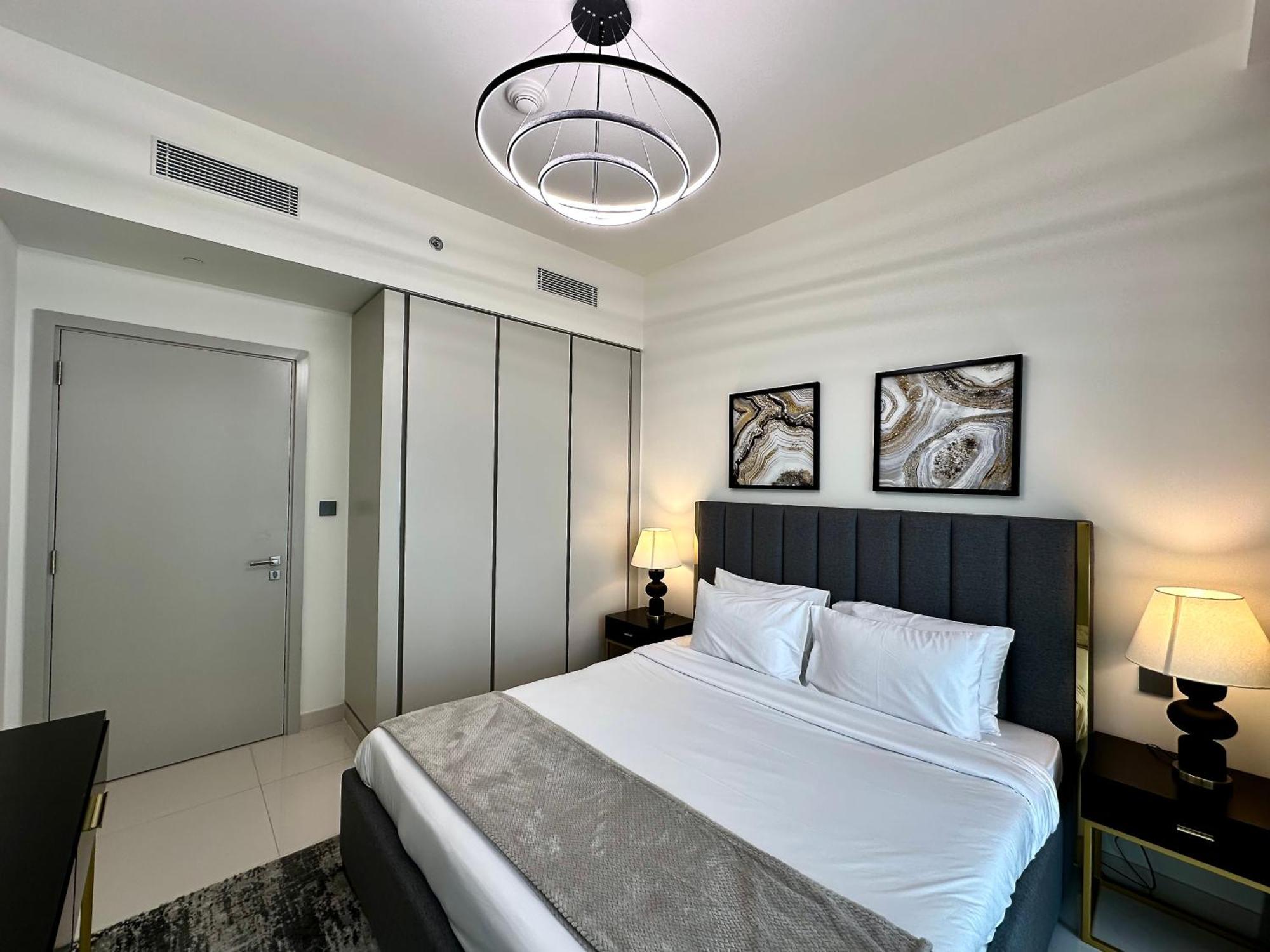 דירות דובאי Lux Bnb I Sun Rise Bay I Palm & Sea View מראה חיצוני תמונה